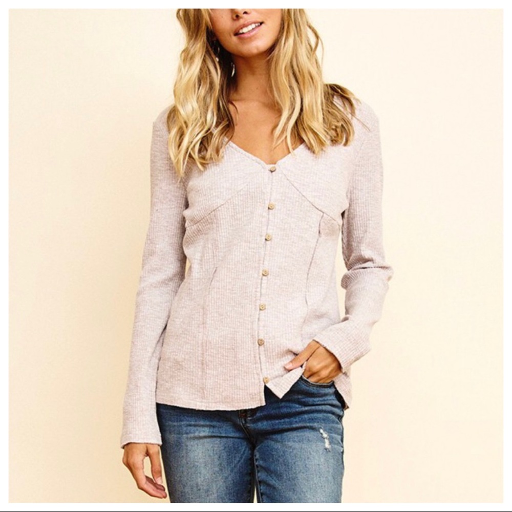 Fall Must Perfect Front loop button ribbed top - Picture 5 of 6
